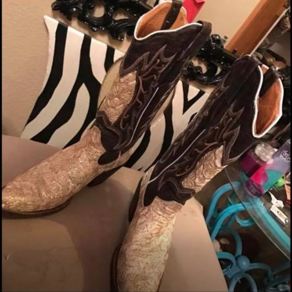 Brand new Tanner Mark boots